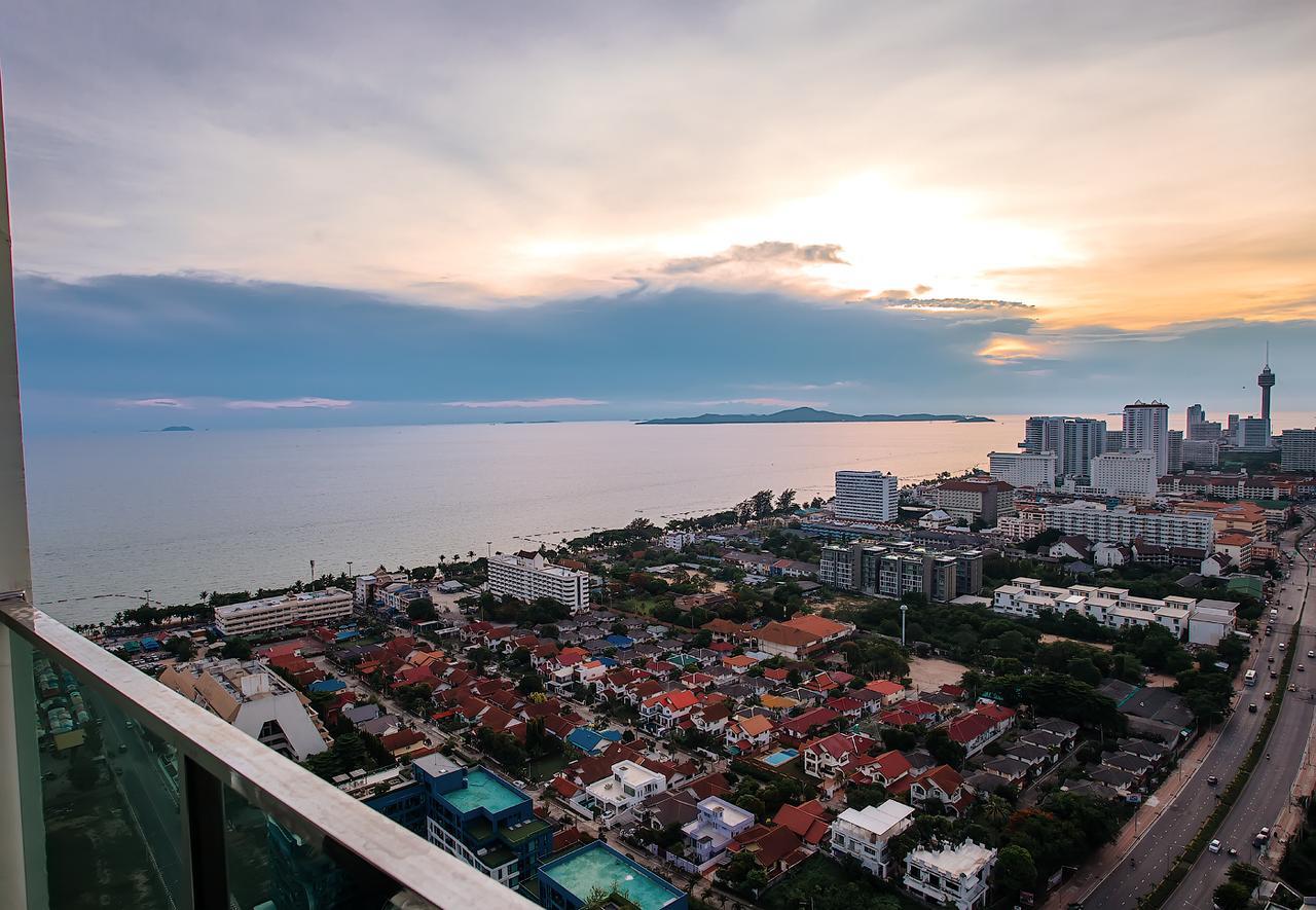 Dusit Grand Condo View Jomtien Beach Extérieur photo